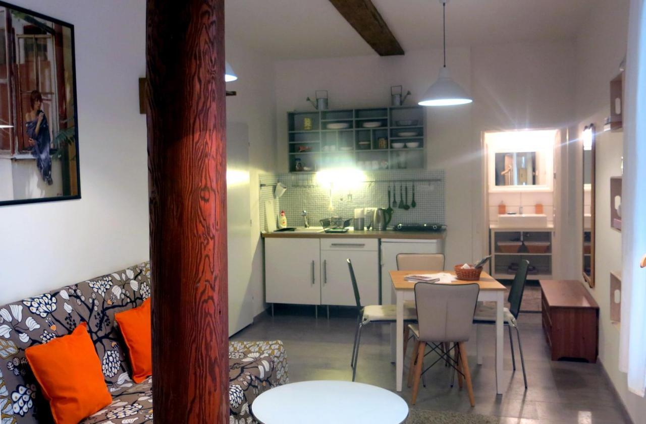 Magnificent Apartment In The Center Of Prague Exterior photo