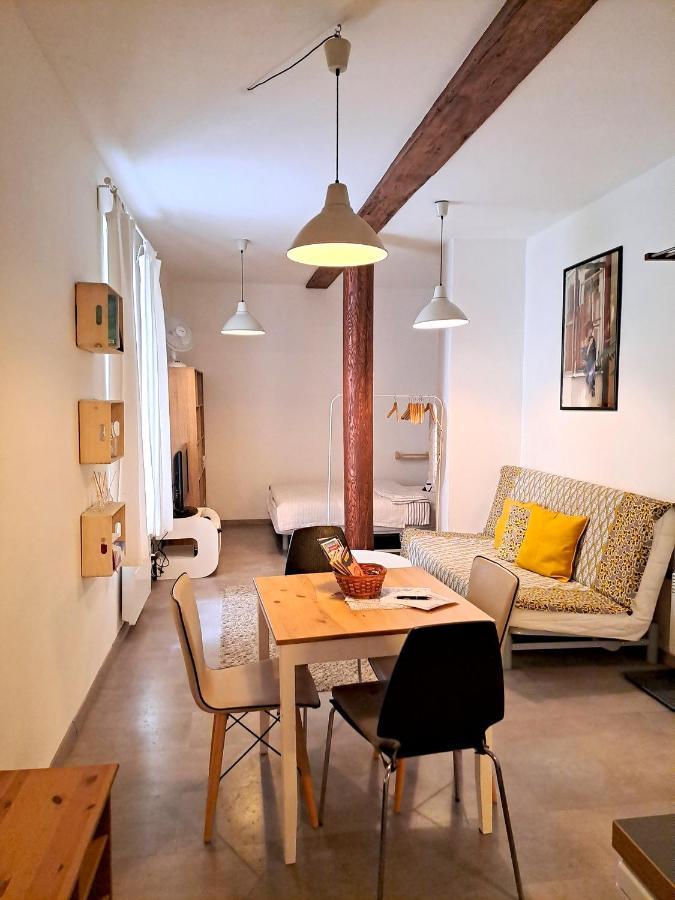 Magnificent Apartment In The Center Of Prague Exterior photo